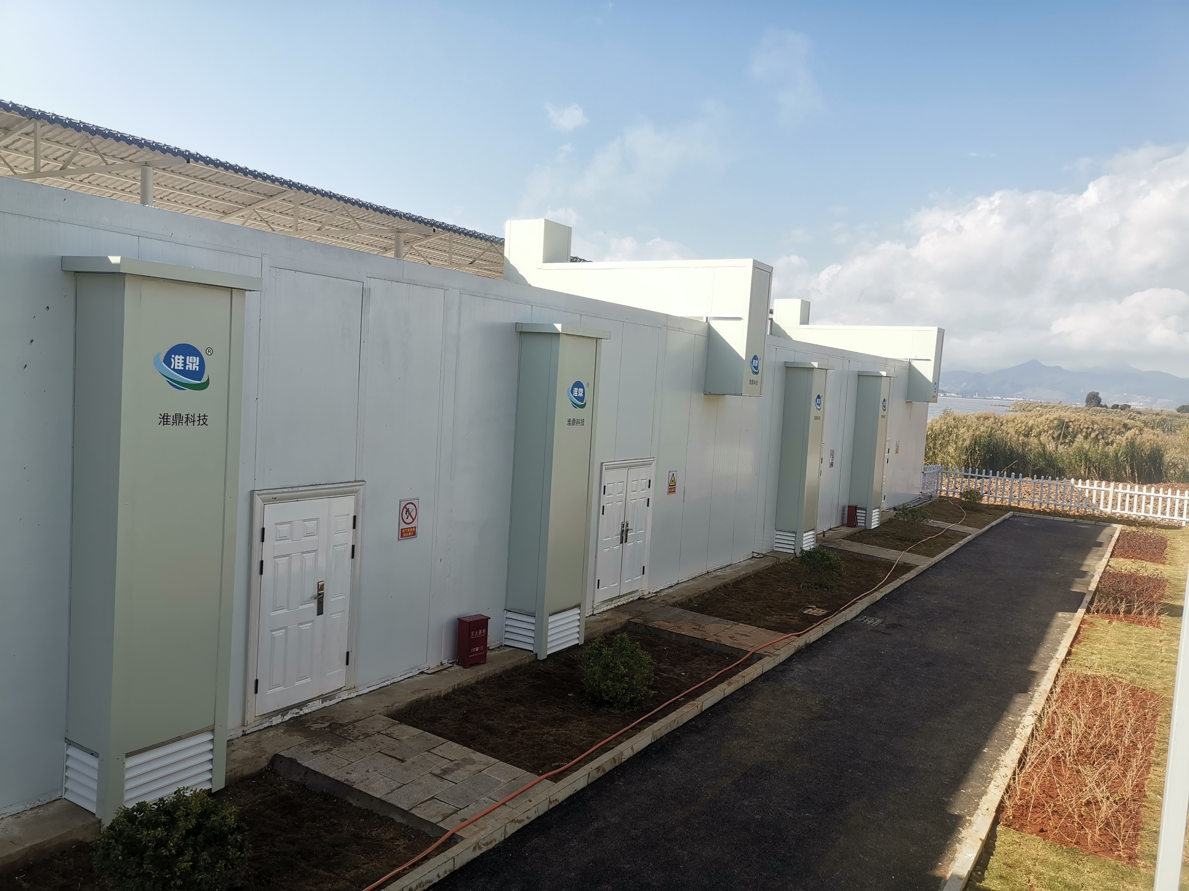 異龍湖羅茨風機